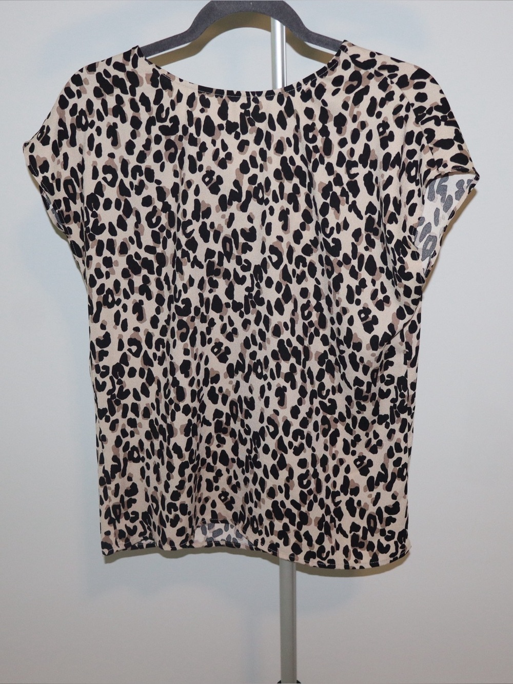Halogen Beige and Black Leopard Print Short Sleeve Blouse